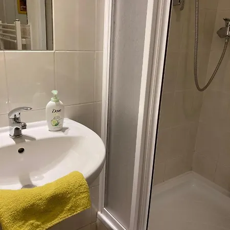 5 Aparthotel