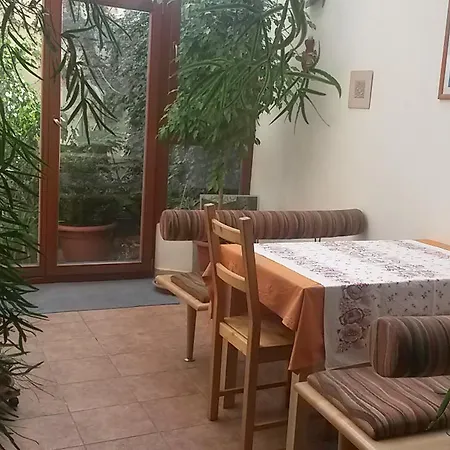 5 Aparthotel 3*