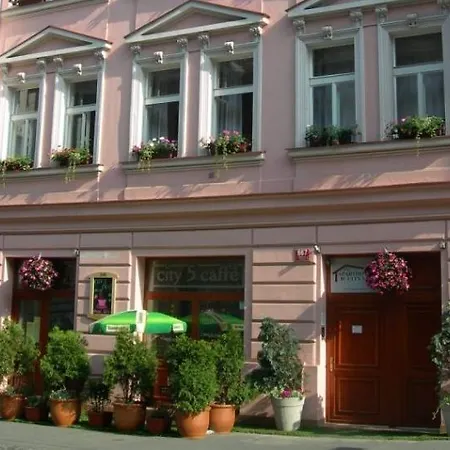 5 Apartahotel