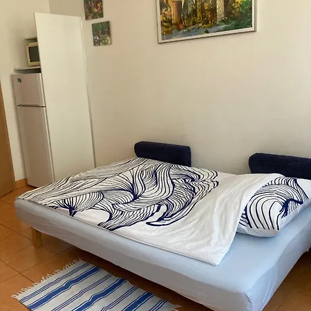 5 Aparthotel